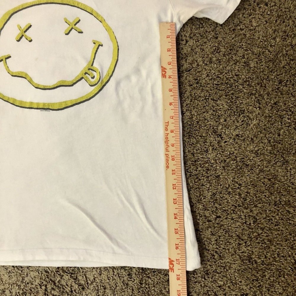 2017 Nirvana T-Shirt Unisex XL Used Some Wear - Picture 7 of 10